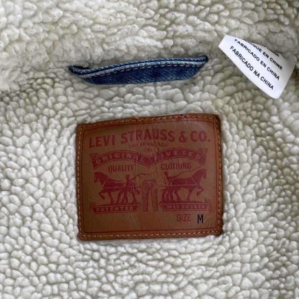 Levis Mens Sherpa Lined Denim Trucker Jacket Medium Wash Blue Size M 16365-0044 - Picture 3 of 12